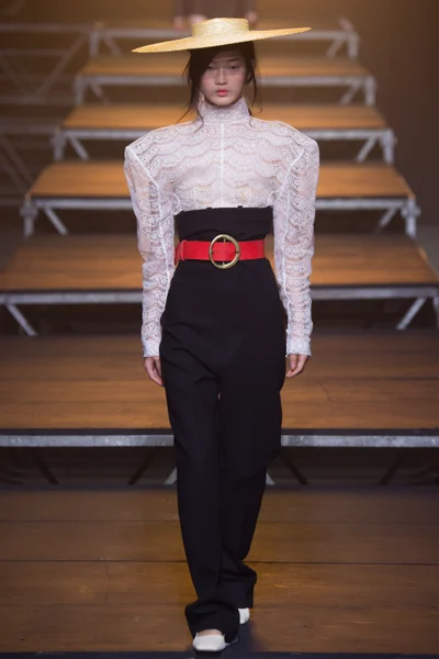 Look 22